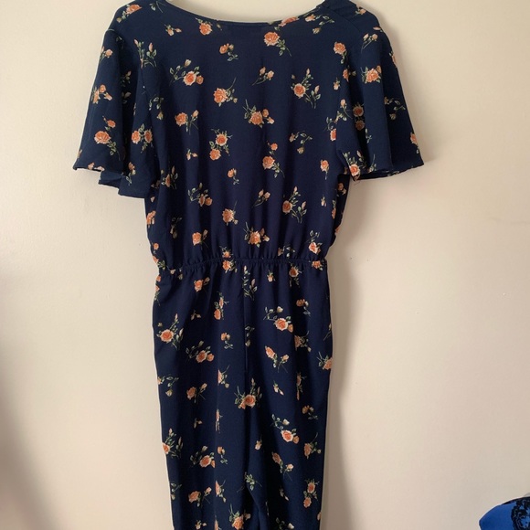 Navy Floral Jumpsuit - Picture 3 of 4